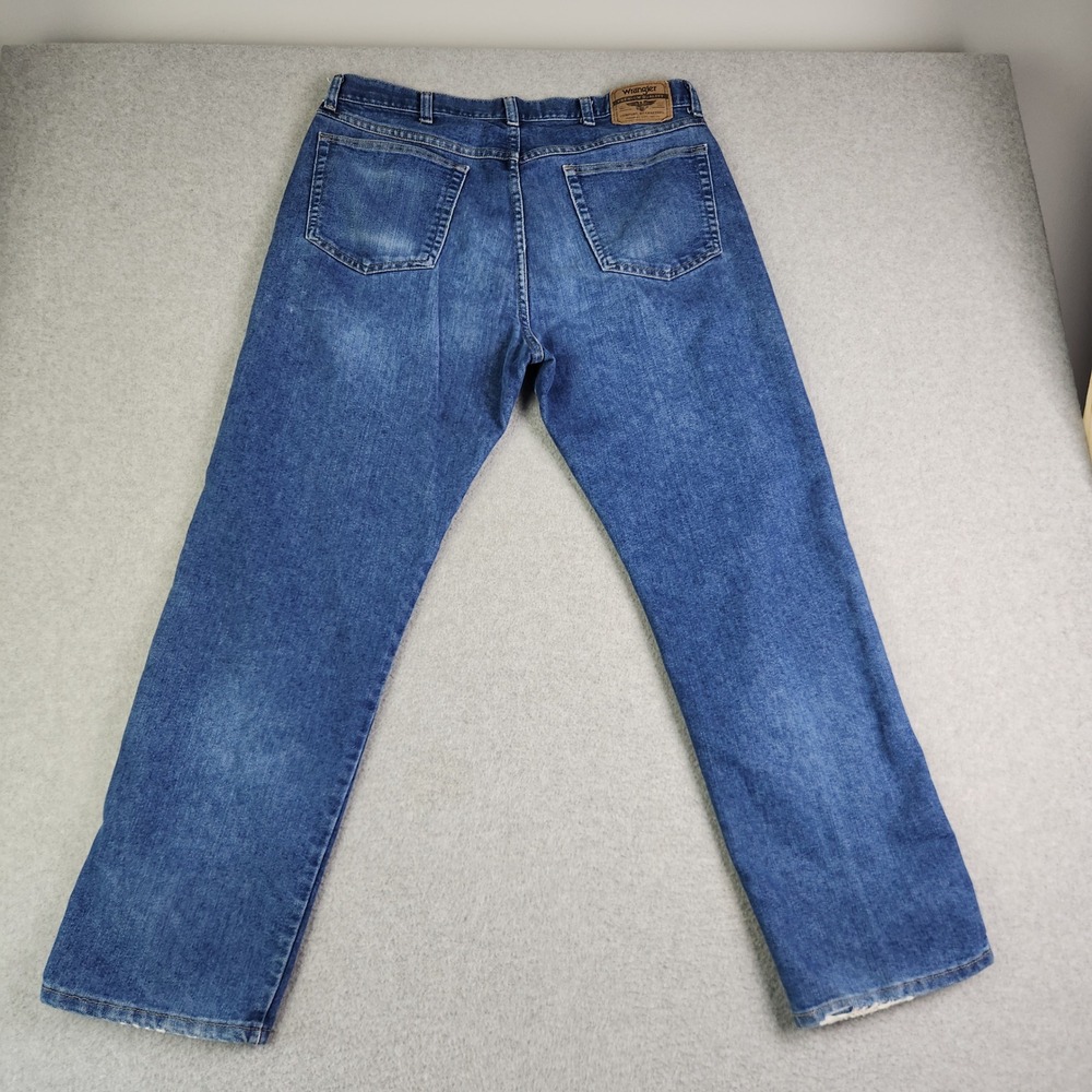 Wrangler Jeans Men 36x30 Blue Denim Premium Medium Wash Regular Fit Straight Leg
